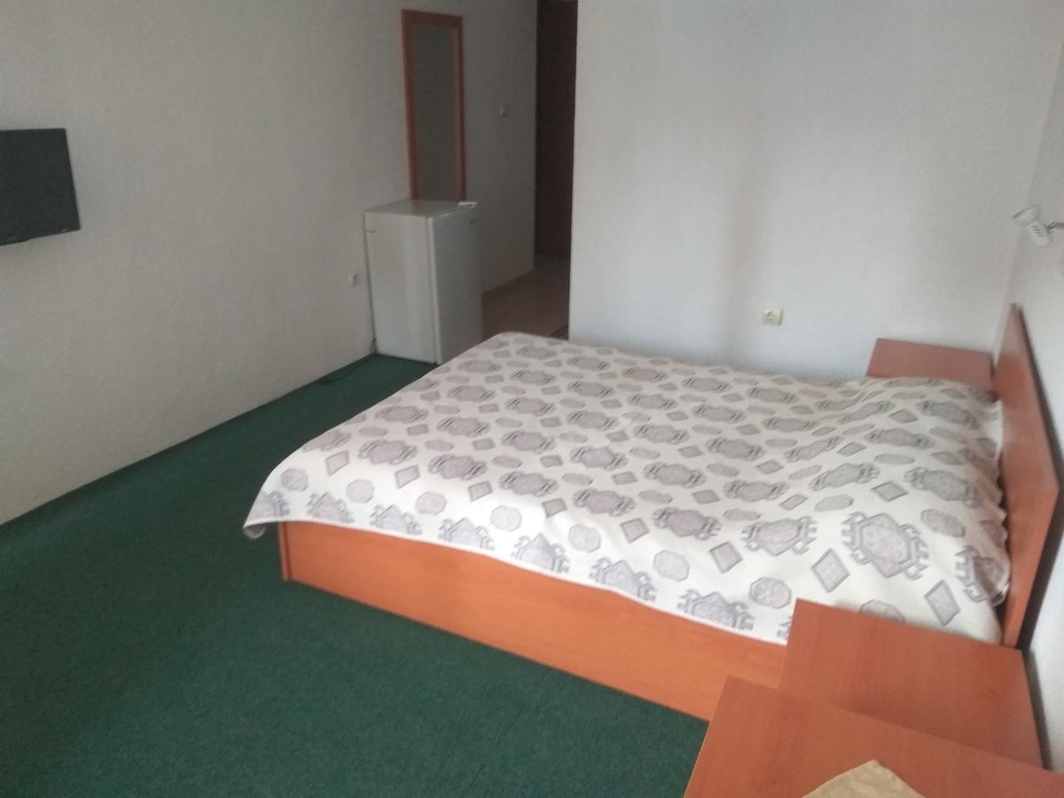 Family Hotel Blazhi Sandanski Exterior foto